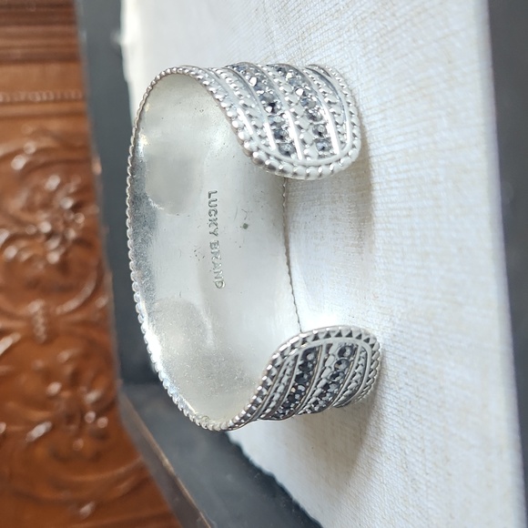 Lucky Brand Pave Cuff  Silver cuff bracelet - Picture 3 of 6